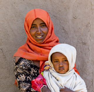 addis ameromulunush beleteethiopiachildwomanfamilyfarmer